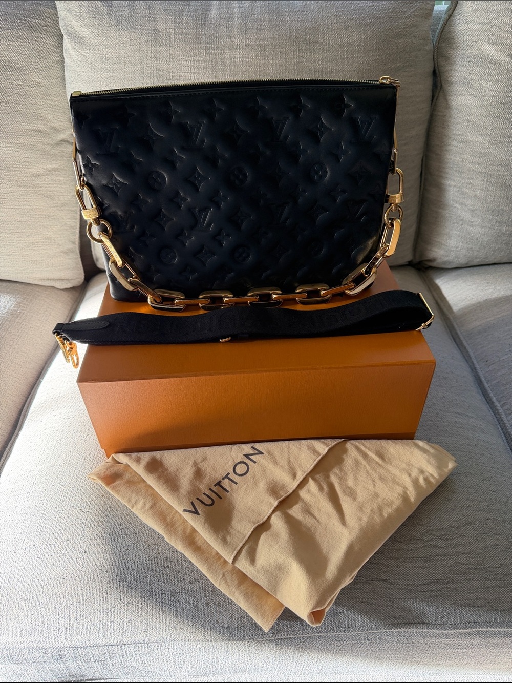 Louis Vuitton Black Monogram Empreinte Shoulder Bag with Gold Chain in EC